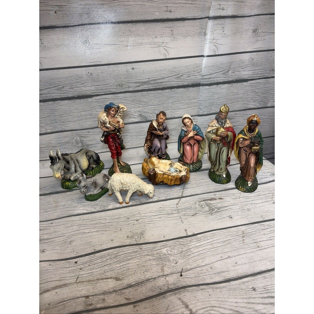 Vtg 1950's Made in Italy Multicolor Christmas Nativity 9 Piece Set Figurines